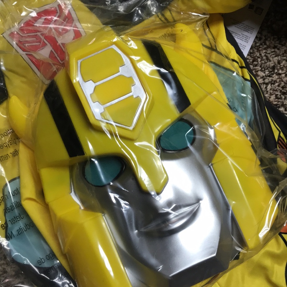Transformers “Bumblebee” costume Size 4/6 | NWT! - Picture 5 of 7